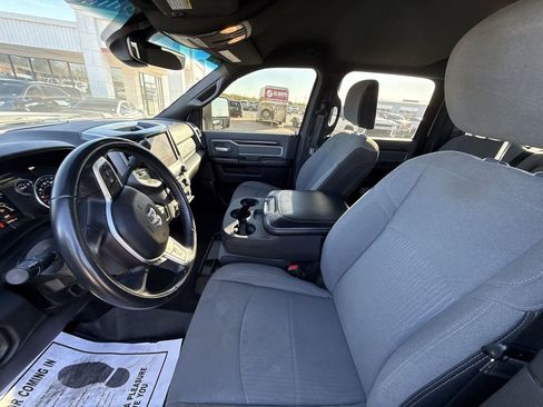 Used 2023 RAM 2500 Big Horn w/ Level 1 Equipment Group image 19