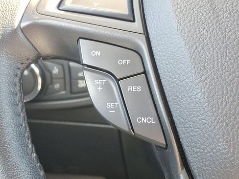 Certified 2022 Ford Edge SEL w/ Sport Appearance Package image 23