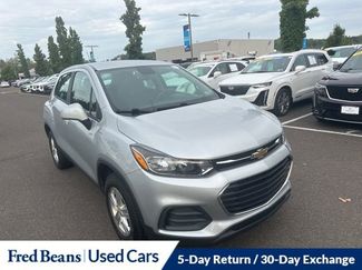 Used 2018 Chevrolet Trax LS image 1