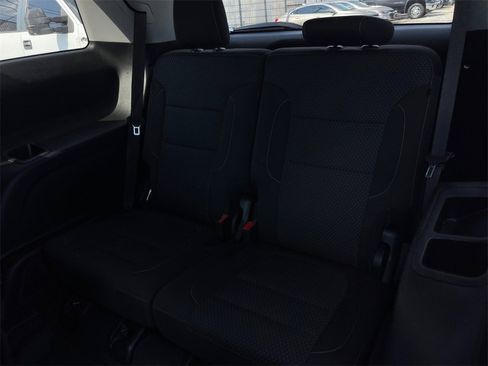 Used 2023 GMC Acadia SLE w/ Driver Convenience Package image 21