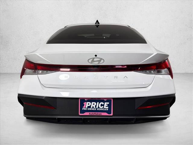 Used 2024 Hyundai Elantra SEL FWD image 5