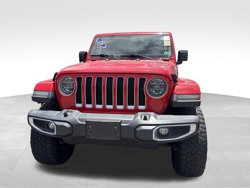 Used 2018 Jeep Wrangler Unlimited Sahara AWD/4WD image 4