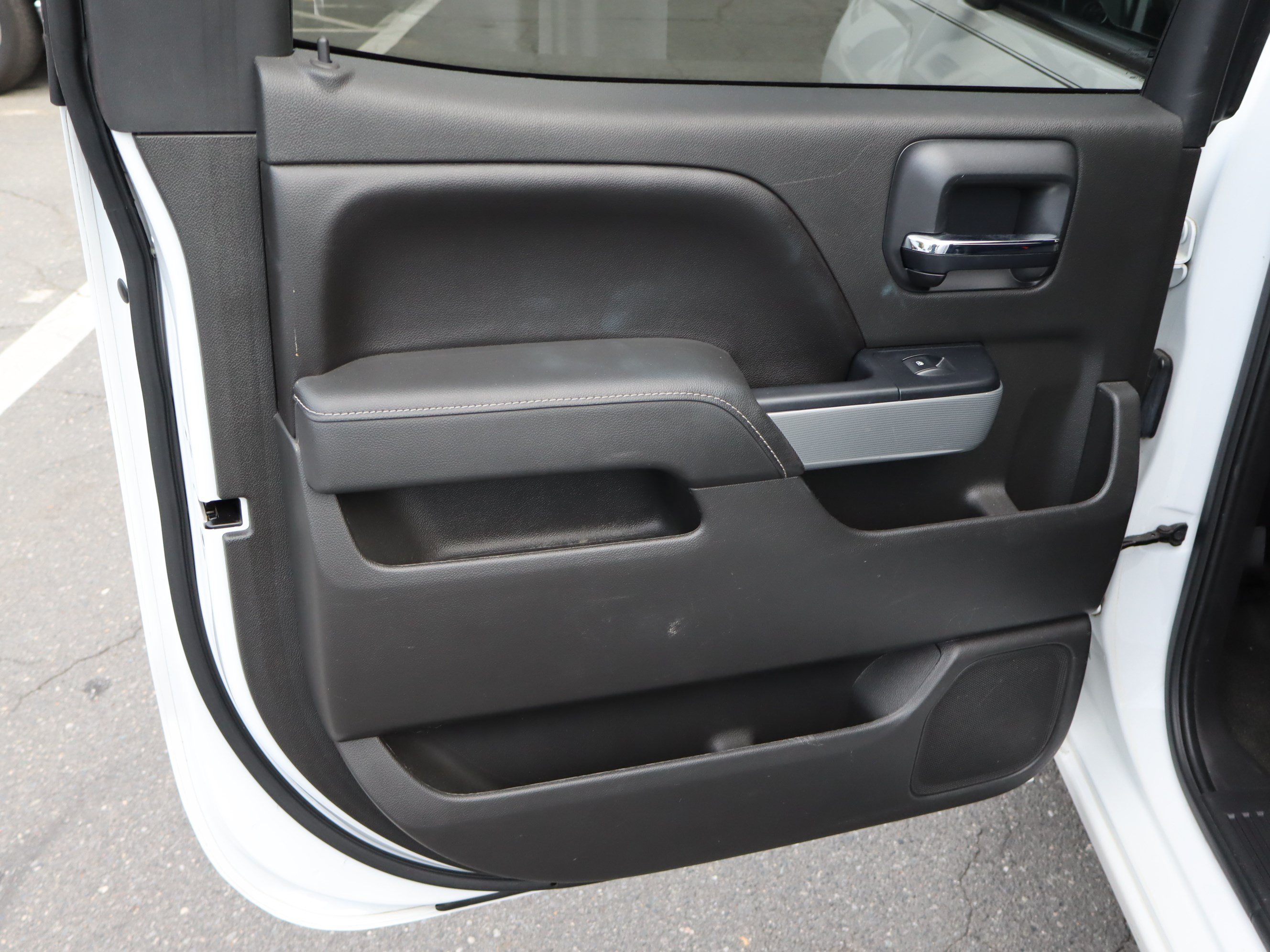 Used 2016 Chevrolet Silverado 1500 LT w/ All Star Edition AWD/4WD image 29
