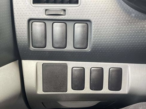 Used 2006 Toyota Tacoma 2WD Access Cab image 17