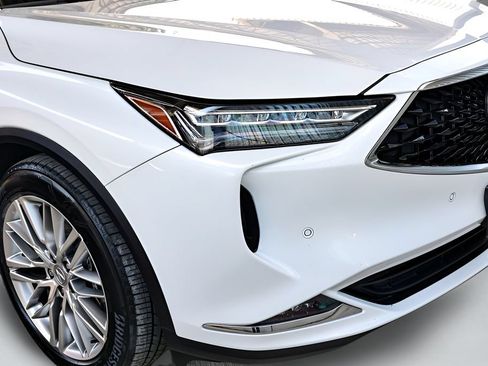 Used 2023 Acura MDX SH-AWD w/ Advance Package image 12