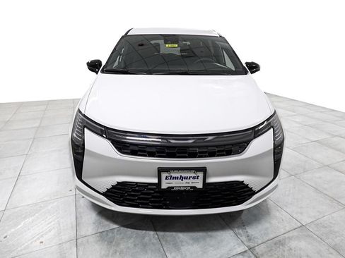 New 2027 Chrysler Pacifica Select FWD image 3