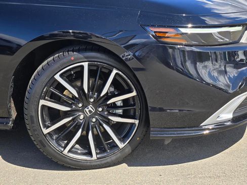 Certified 2025 Honda Accord Touring image 9