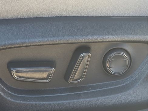 New 2026 Toyota Camry SE image 19