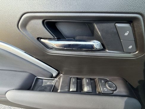 New 2025 Chevrolet Colorado Z71 w/ Midnight Edition image 15