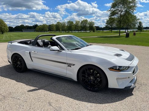 Used 2021 Ford Mustang GT Premium w/ Equipment Group 401A RWD image 33