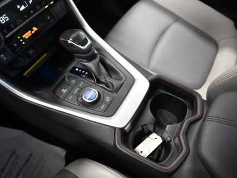 Used 2019 Toyota RAV4 Limited w/ Advanced Technology Package AWD/4WD image 19
