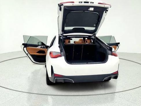 Used 2023 BMW i4 eDrive35 w/ Premium Package RWD image 17