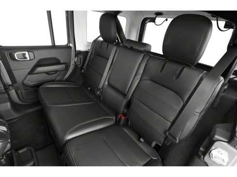 Used 2023 Jeep Wrangler Unlimited Sahara w/ Cold Weather Group AWD/4WD image 7