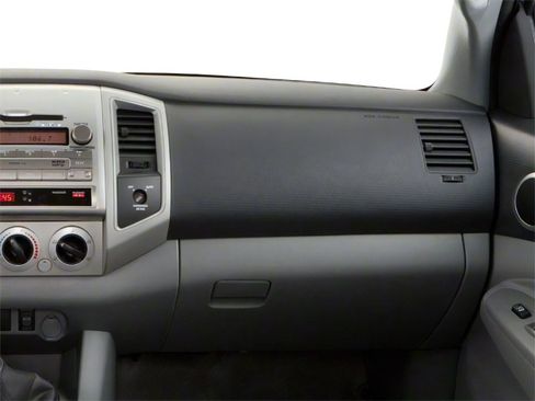 Used 2010 Toyota Tacoma 4x4 Access Cab V6 image 13