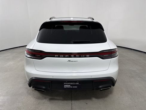 Certified 2024 Porsche Macan w/ Premium Plus Package image 6