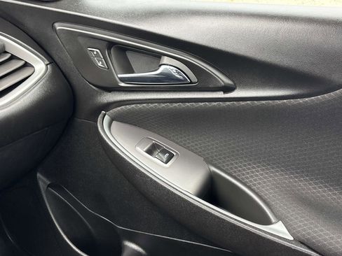 Used 2024 Chevrolet Malibu LT image 28