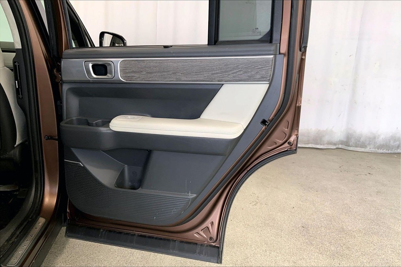 Used 2024 Hyundai Santa Fe Calligraphy FWD image 23