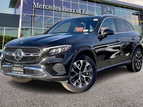 Certified 2025 Mercedes-Benz GLC 350e 4MATIC image 8