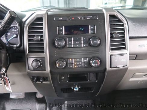 Used 2019 Ford F250 XL w/ Power Equipment Group image 28