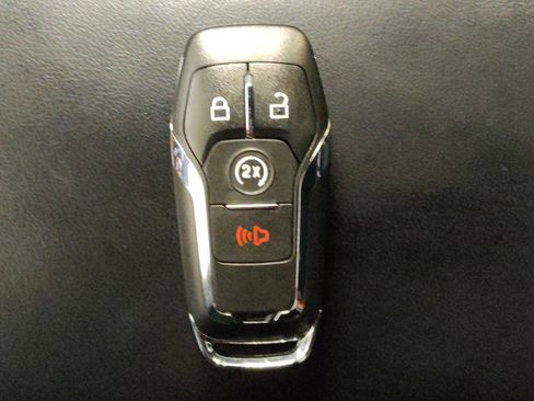 Used 2015 Lincoln MKC FWD w/ Equipment Group 101A Select image 32