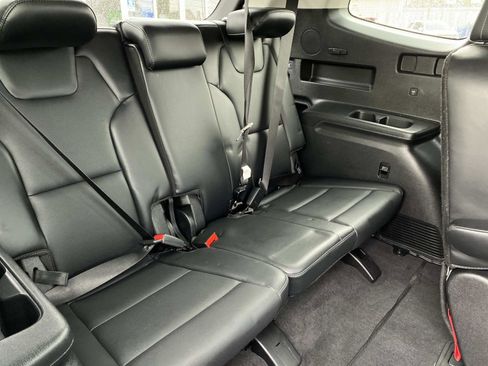 Used 2025 Kia Telluride S AWD/4WD image 27