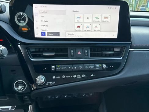 Used 2024 Lexus ES 300h F Sport w/ Accessory Package (Z2) FWD image 5