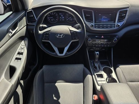 Used 2017 Hyundai Tucson Value AWD/4WD image 32