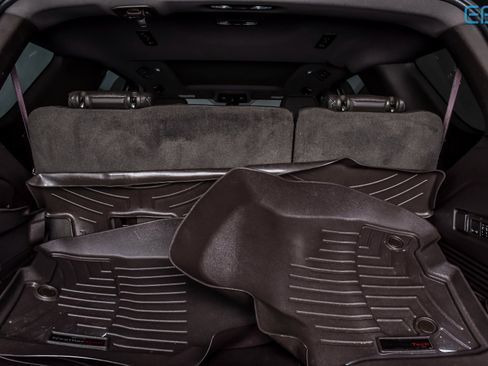 Used 2021 GMC Yukon Denali w/ Denali Premium Package image 15