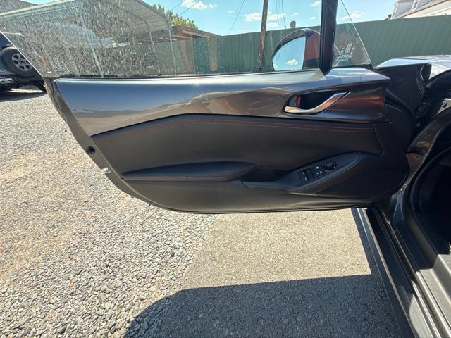 Used 2023 MAZDA MX-5 Miata Grand Touring w/ Weather Package RWD image 7