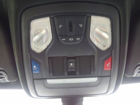 Used 2020 RAM 1500 Lone Star AWD/4WD image 18