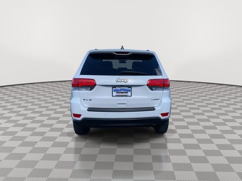 Used 2019 Jeep Grand Cherokee Laredo image 6