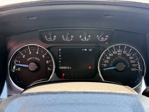 Used 2014 Ford F150 XLT w/ Equipment Group 301A Mid RWD image 21