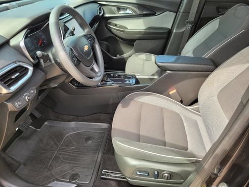 Used 2023 Chevrolet TrailBlazer LT w/ Convenience Package FWD image 22