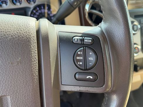 Used 2015 Ford F250 Lariat AWD/4WD image 32