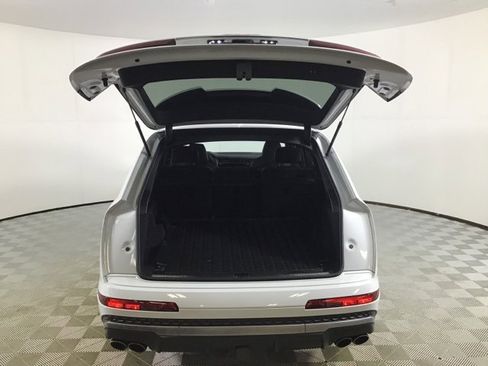 Used 2025 Audi SQ7 Premium Plus image 20