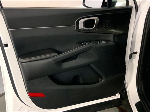 Certified 2024 Kia Sorento S FWD image 24
