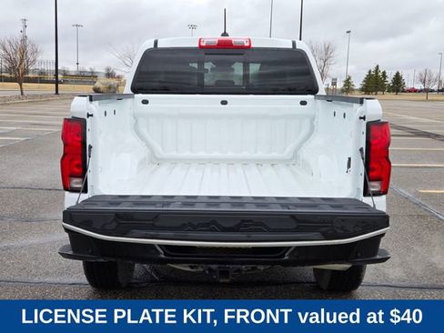 Used 2024 Chevrolet Colorado Z71 w/ Z71 Convenience Package 2 AWD/4WD image 7
