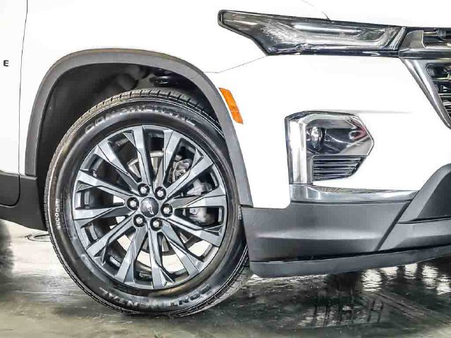Certified 2023 Chevrolet Traverse RS w/ LPO, Floor Liner Package AWD/4WD image 4