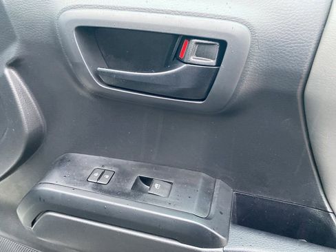 Used 2023 Toyota Tacoma SR image 12