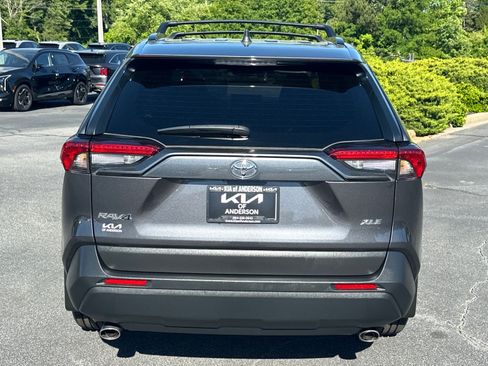 Used 2024 Toyota RAV4 XLE Premium FWD image 4
