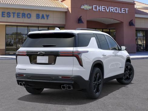 New 2027 Chevrolet Traverse LT w/ Midnight/Sport Edition FWD image 4