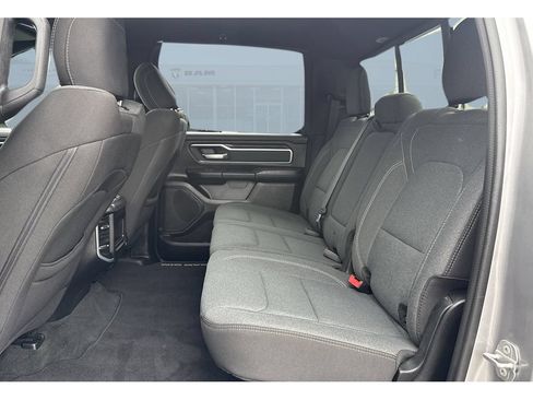 Used 2022 RAM 1500 Big Horn AWD/4WD image 29
