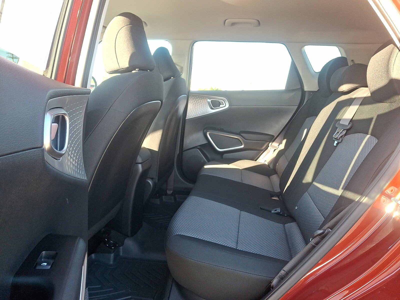 Used 2023 Kia Soul LX w/ LX Technology Package FWD image 10
