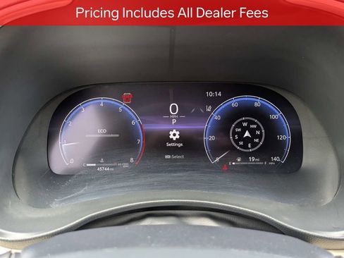 Used 2024 Toyota Highlander Platinum FWD image 30