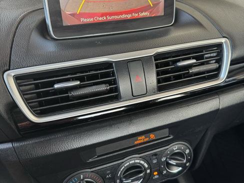 Used 2016 MAZDA MAZDA3 i Sport w/ Preferred Equipment Package image 14