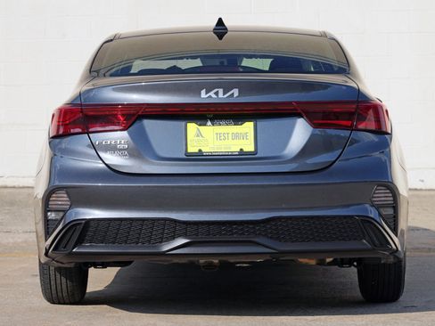Used 2023 Kia Forte LX FWD image 10