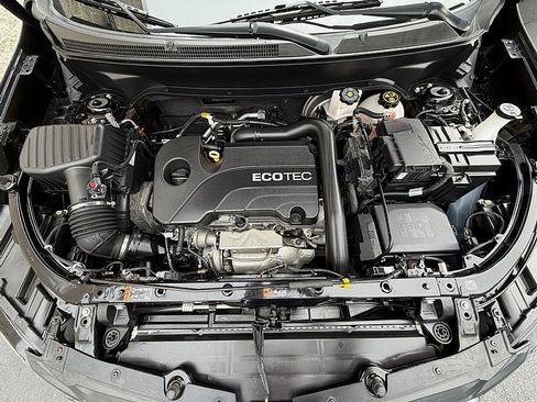 Used 2020 Chevrolet Equinox LS w/ LS Convenience Package FWD image 27