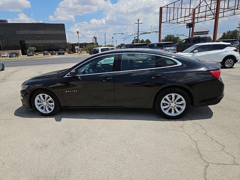 Used 2025 Chevrolet Malibu LT FWD image 3