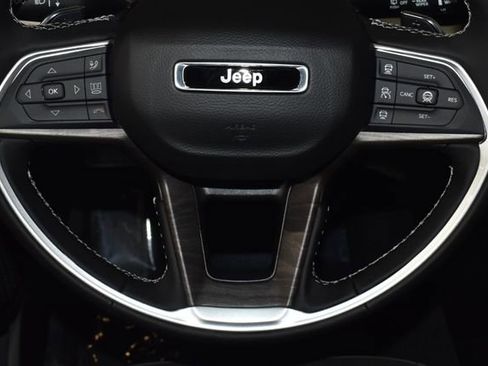 New 2026 Jeep Grand Cherokee L 4WD image 24