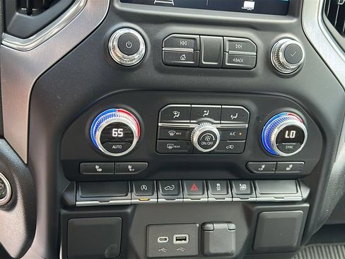 Used 2021 GMC Sierra 1500 Elevation AWD/4WD image 18
